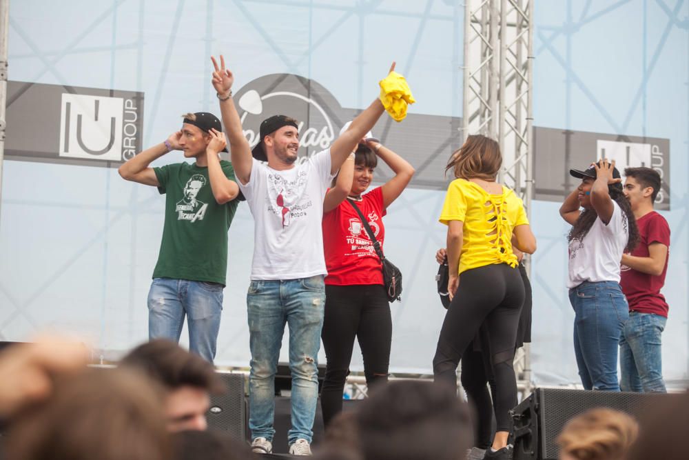 Miles de estudiantes en la macrofiesta universitar