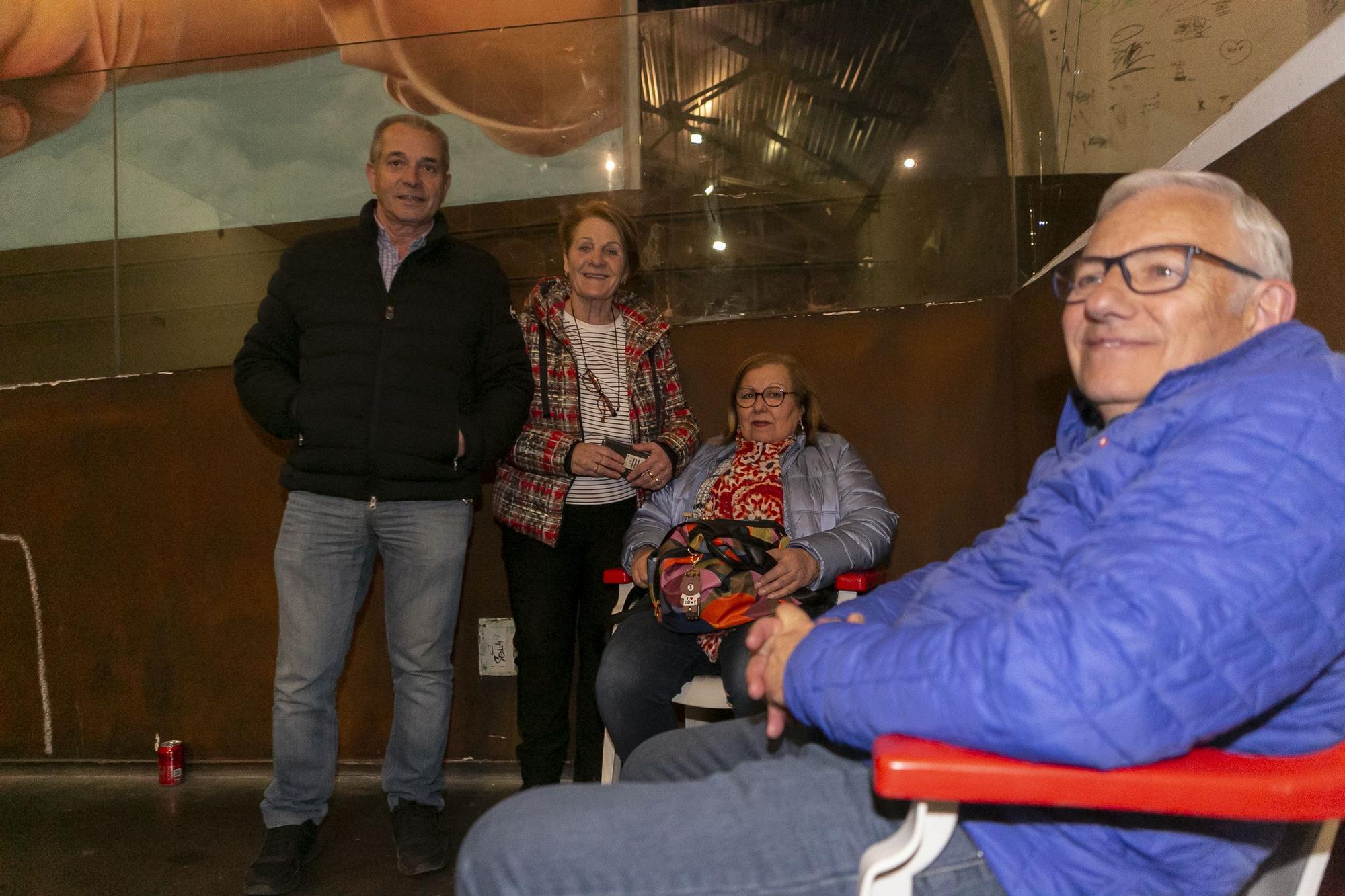 Las primeras colas para la Comida en la Calle de Avilés