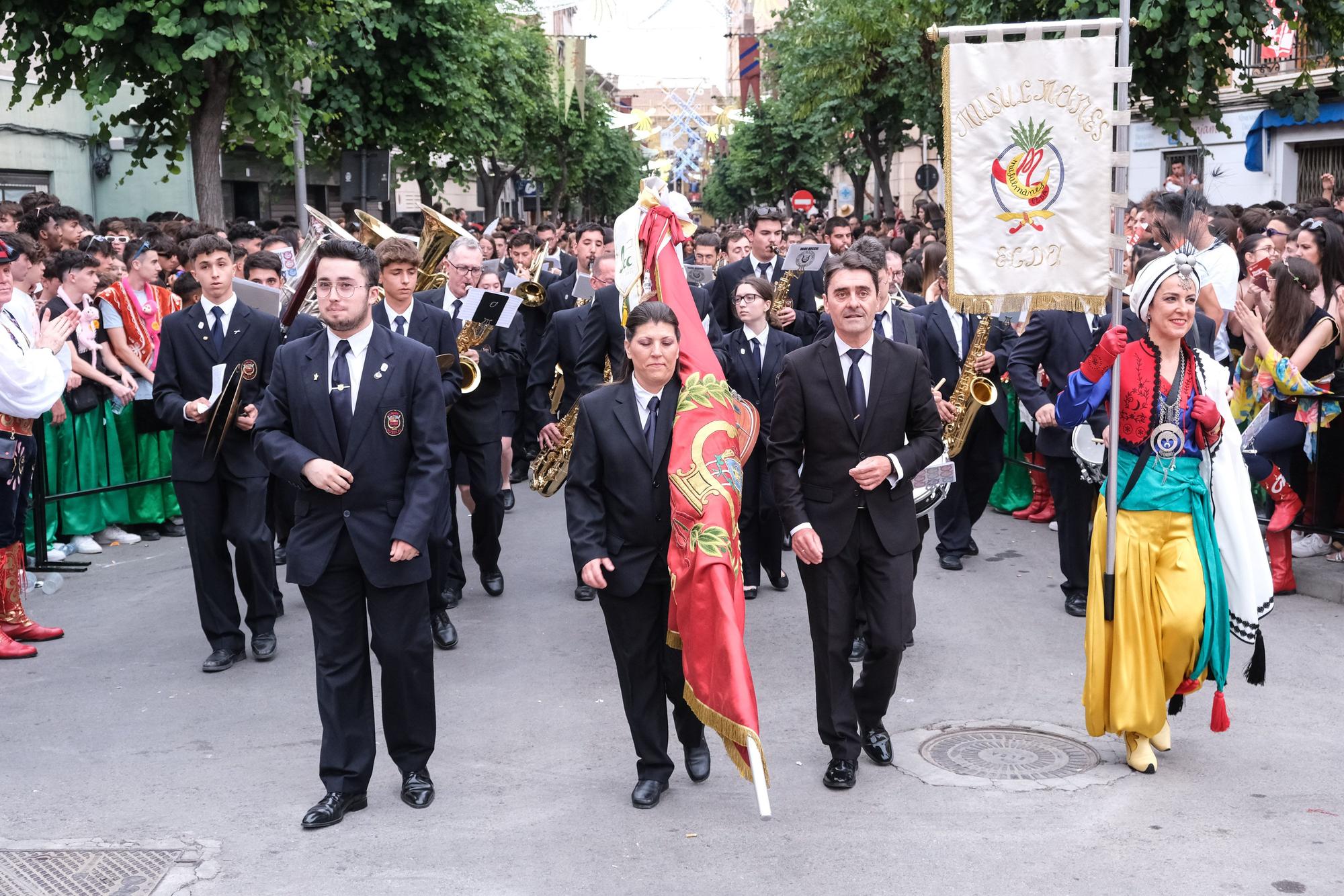 Apoteósico inicio de la fiesta en Elda