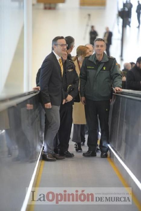 El delegado del Gobierno visita el aeropuerto de Corvera