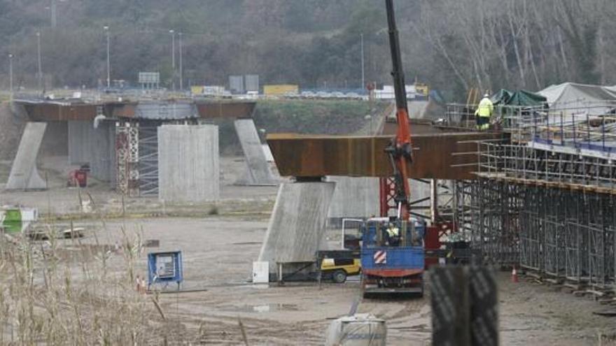 Foment diu ara que el nou pont sobre el Ter estarà acabat al mes de desembre