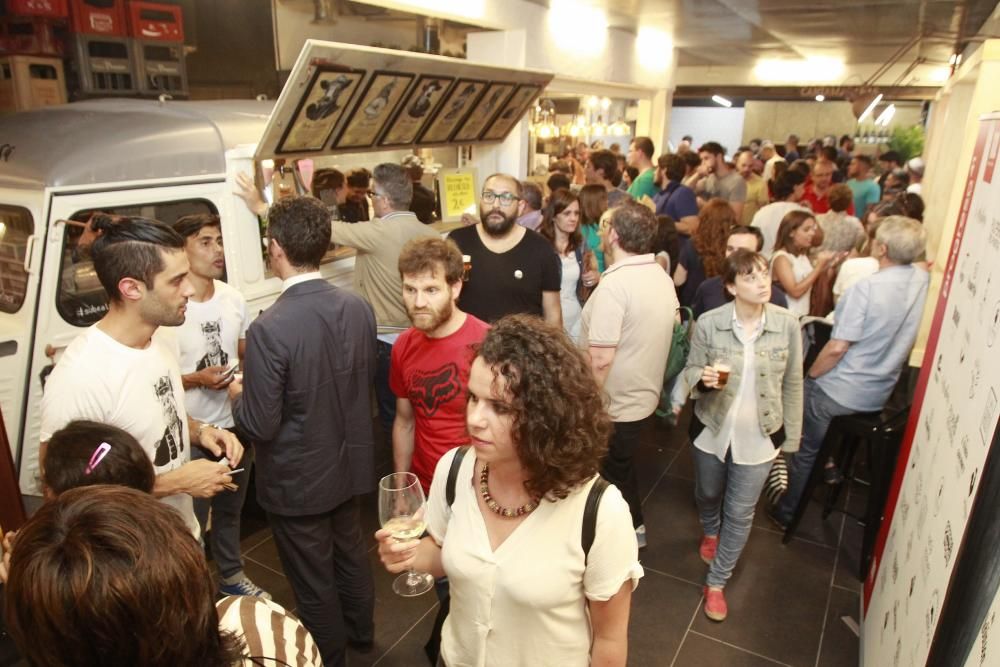 Vigo ya saborea el gastromercado del Progreso