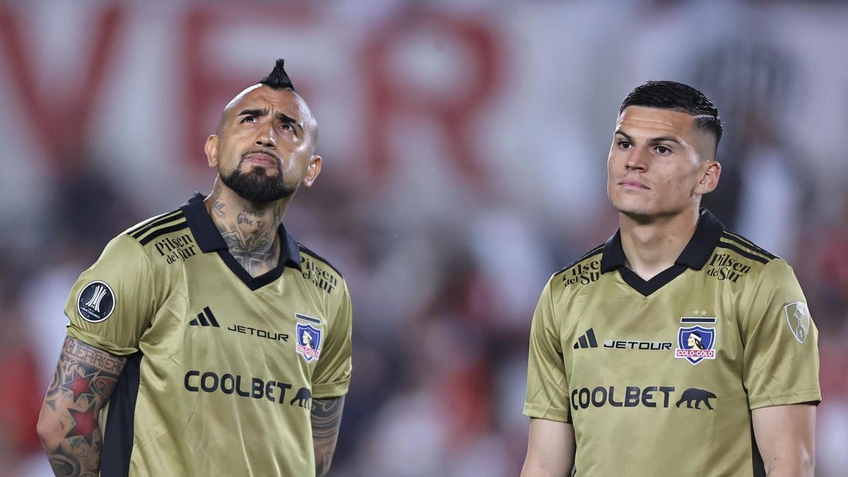 Cepeda, junto a Arturo Vidal, exfutbolista del Barcelona