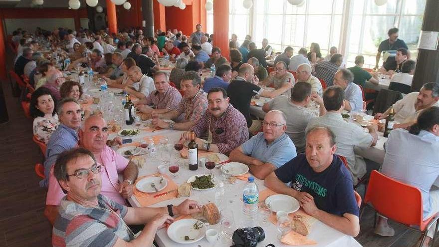 Comida realizada ayer en la Universidad Laboral de Ourense. // Iñaki Osorio