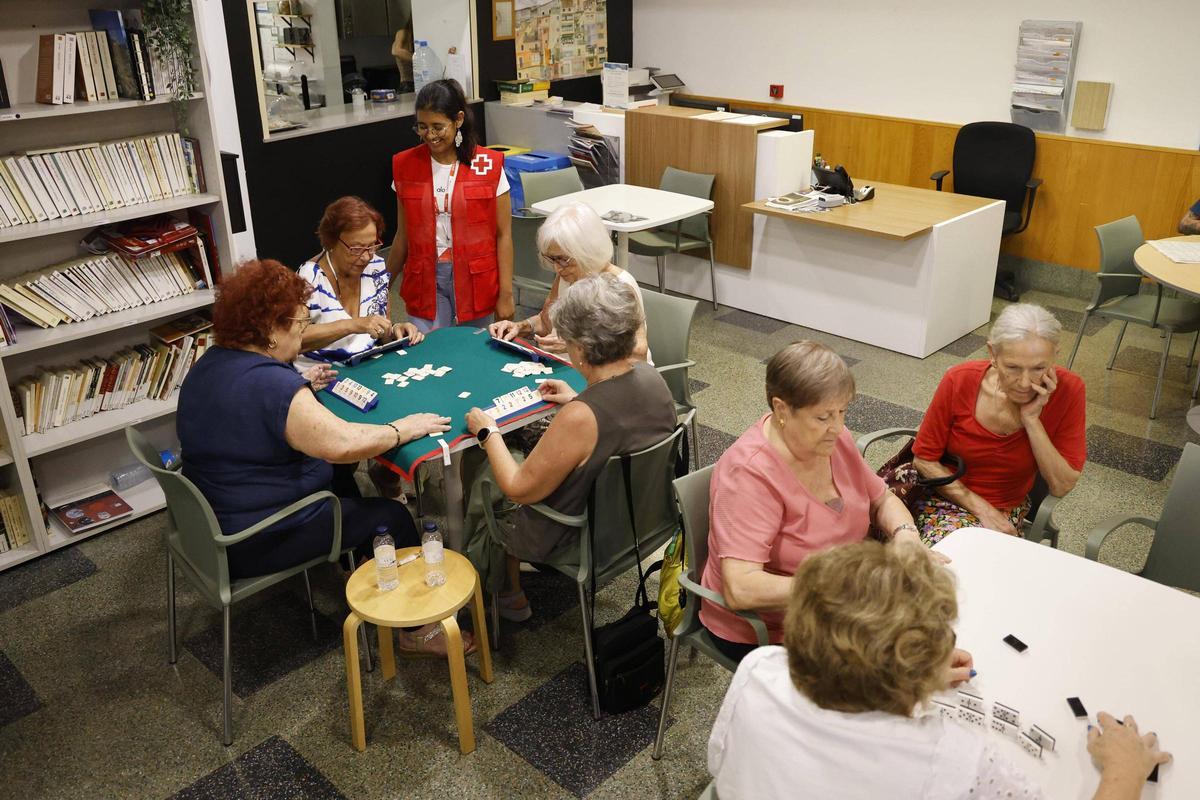 Les imatges de l'activitat comunitària a l'Espai Cívic Mercadal