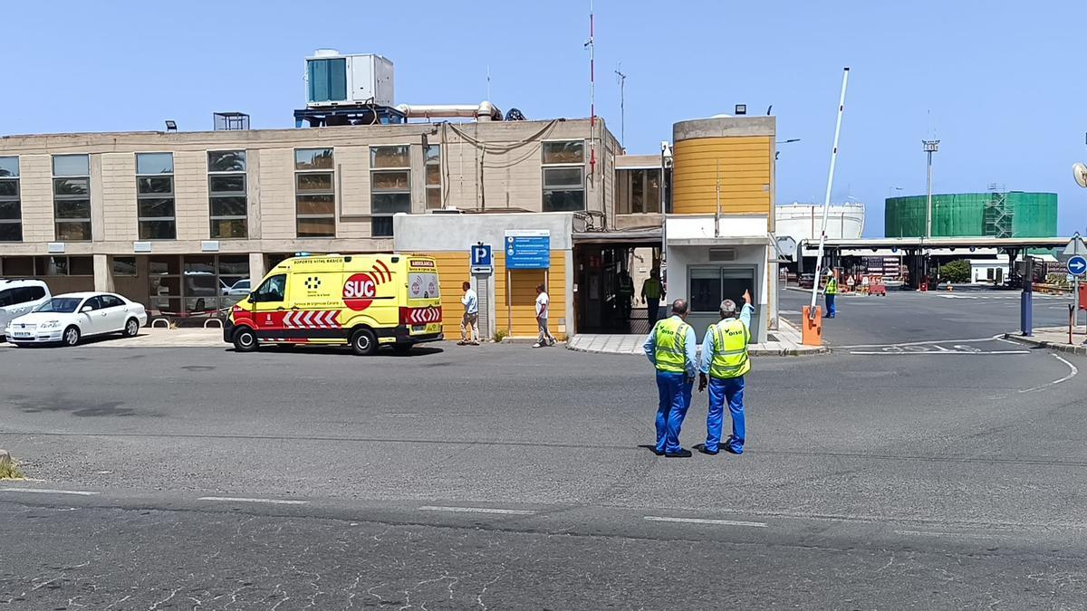 El amplio despliegue de emergencias tras la explosión en el polígono de Salinetas