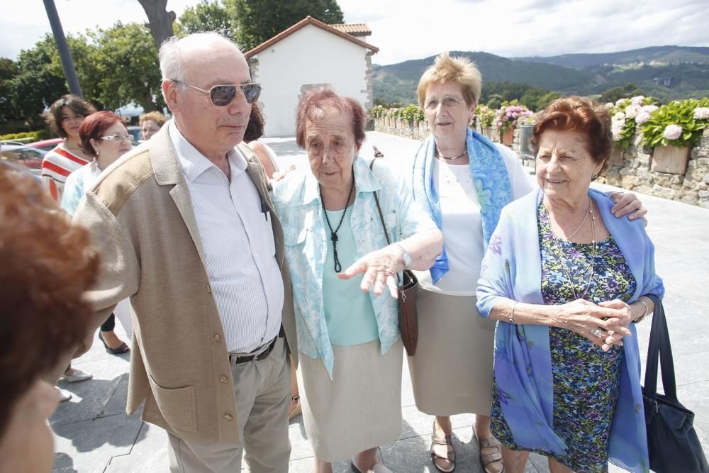 Homenaje al que fue párroco de La Corrada, en Soto