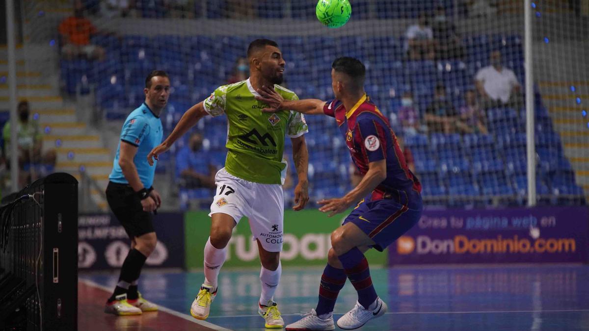 Marcenio, durante el partido ante Diego Nunes