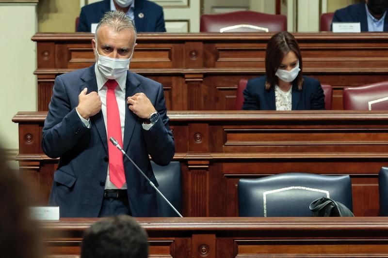 Pleno del Parlamento de Canarias