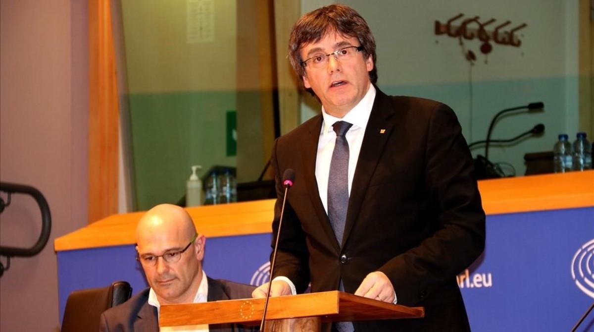 Carles Puigdemont, durante su conferencia en el Parlamento Europeo.