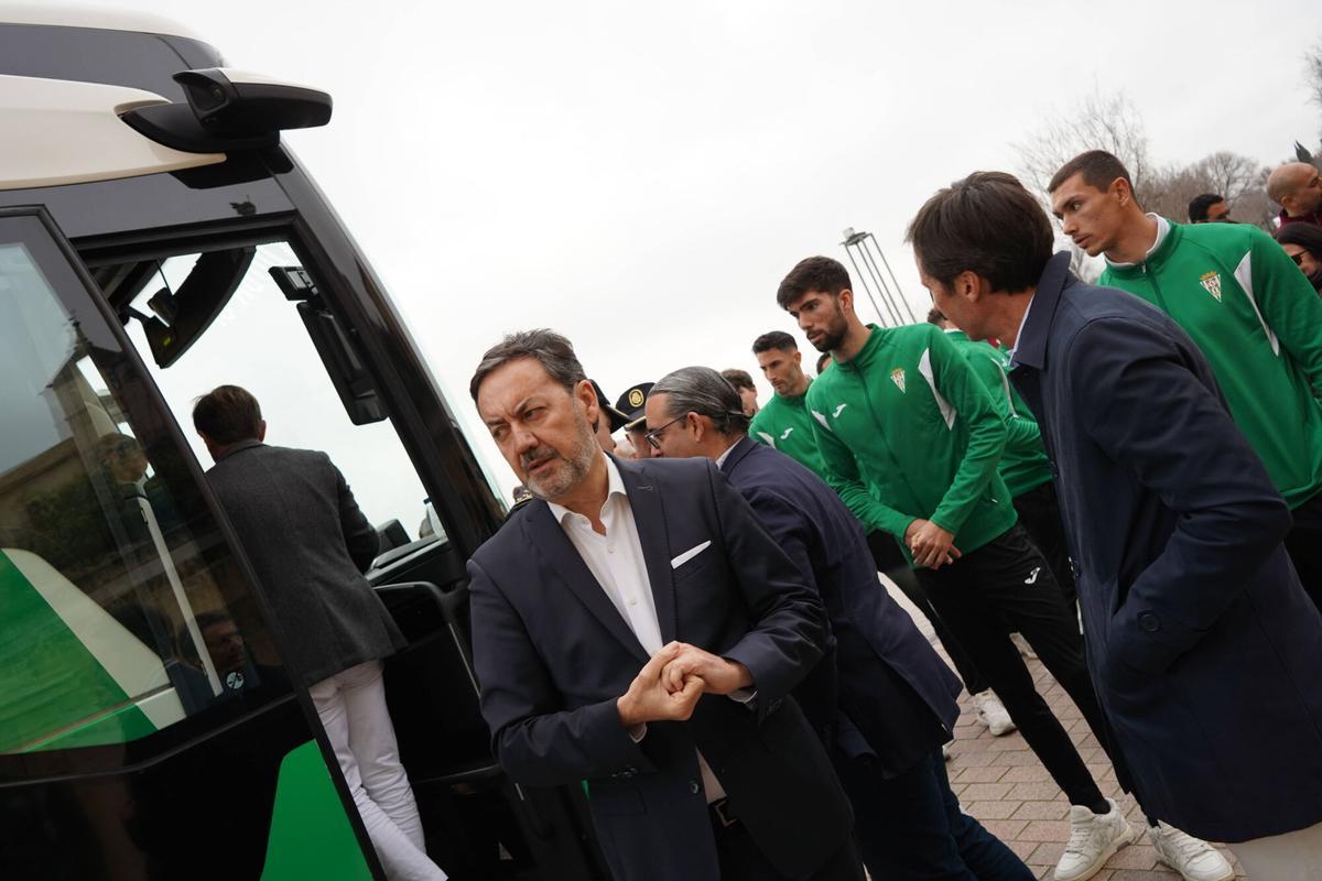 Presentación del nuevo autobús del Córdoba club de fútbol