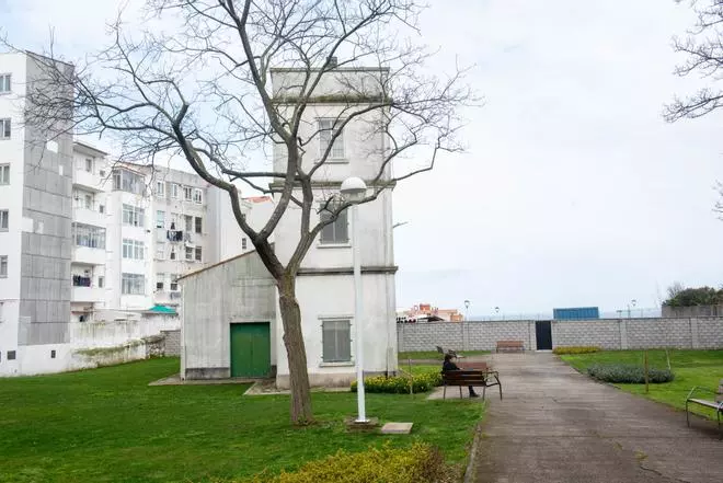 Los vecinos del Agra do Orzán estrenan el parque del Observatorio en A Coruña
