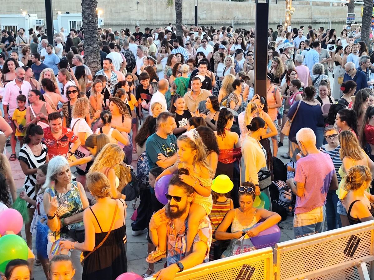 El 'Flexas Kids', al inicio de la fiesta, ha sido el momento de los más pequeños.