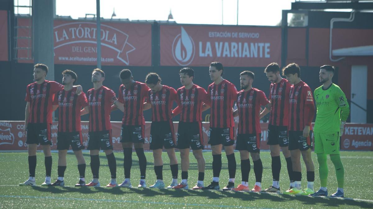 Jugadores del Salerm antes de su encuentro ante el Lorca Deportiva.