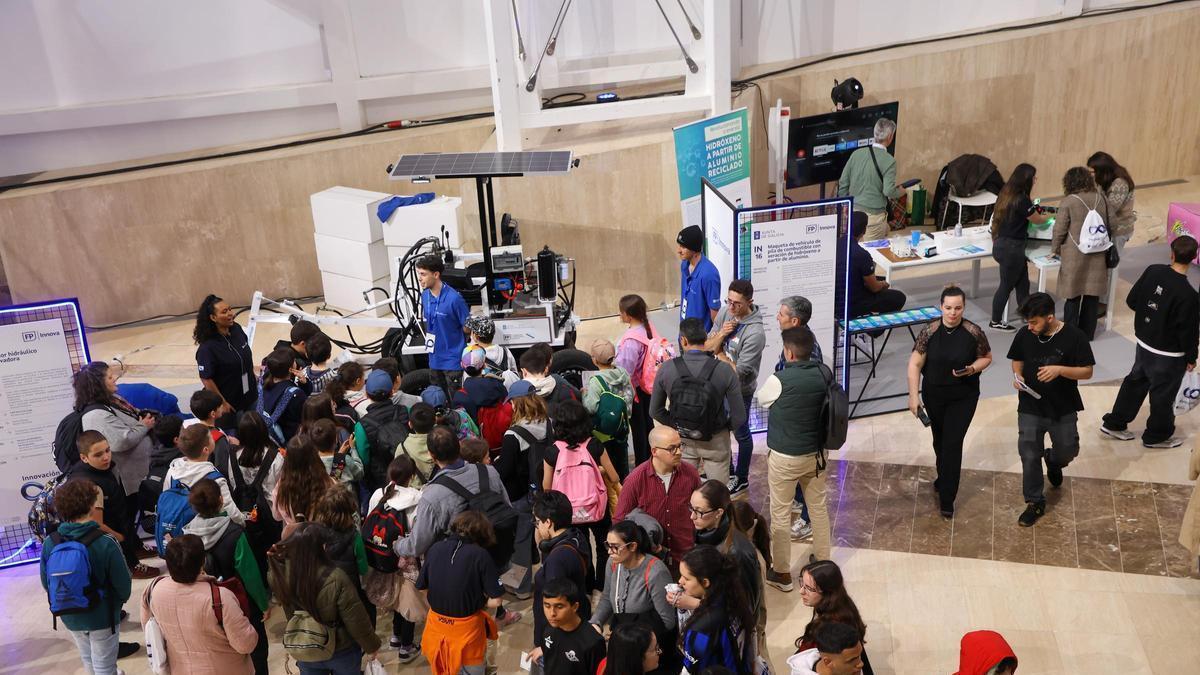 Galicia busca diez mil chicos «ninis» para devolverlos a las aulas