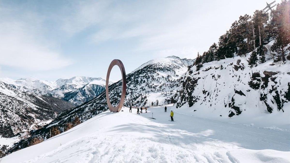 Ordino Arcalís: esquiar en un valle seguro