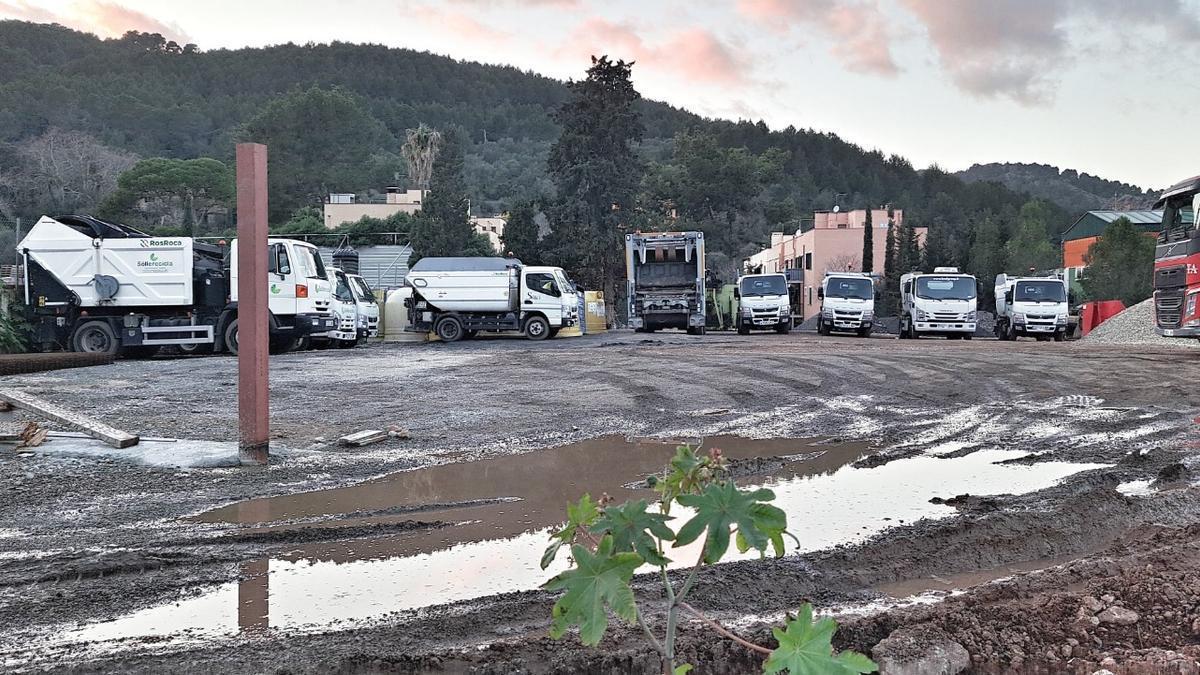 Los vecinos exigen que se impida la descarga de escombros en este solar de Sóller