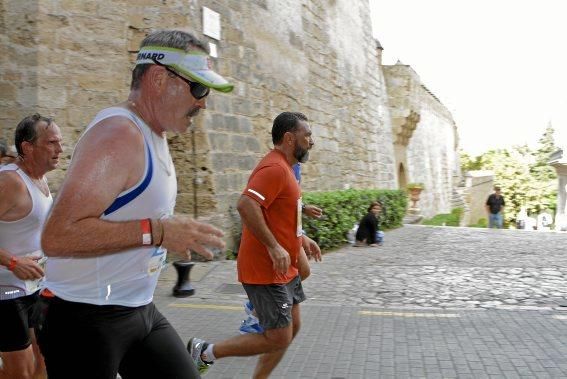 9.000 Läufer aus 49 Ländern gingen am Sonntag den 15.10. an den Start. In der Marathon Disziplin gingen die Deutschen leer aus.