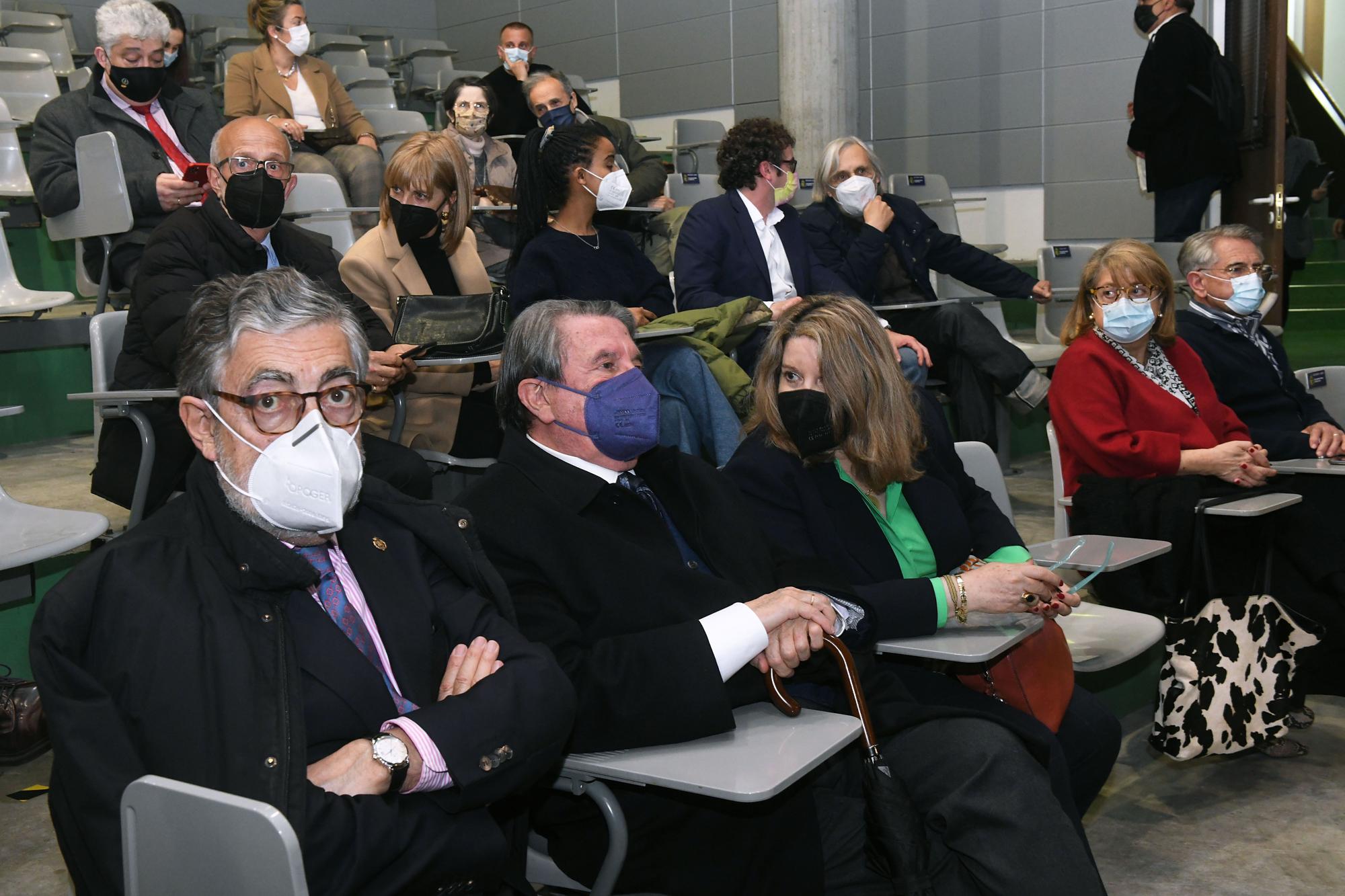 César Antonio Molina ingresa en la Academia Galega de Belas Artes