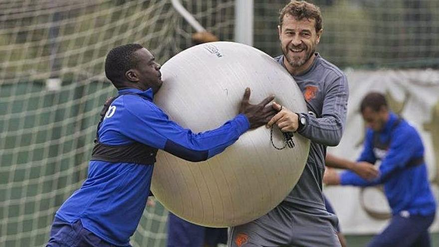 El hombre que tiene que revivir el pulmón del Valencia