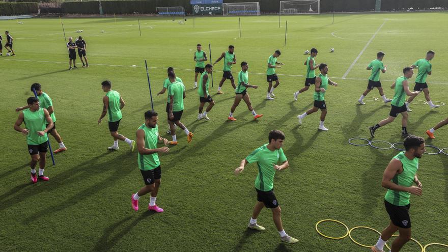 El Elche sólo tiene dos bajas para visitar al Valladolid