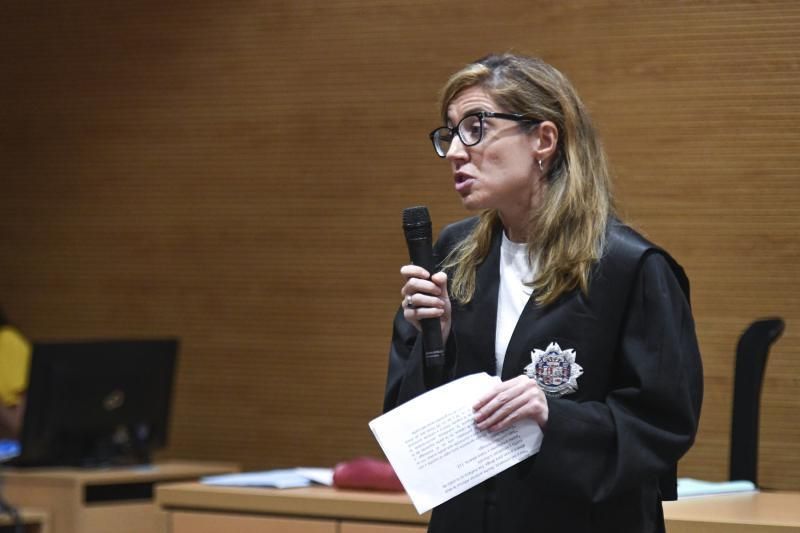 04-11-19 LAS PALMAS DE GRAN CANARIA. CIUDAD DE LA JUSTICIA. LAS PALMAS DE GRAN CANARIA. Juicio contra un hombre que mató a su sobrino en Puerto del Rosario.   Fotos: Juan Castro.  | 04/11/2019 | Fotógrafo: Juan Carlos Castro