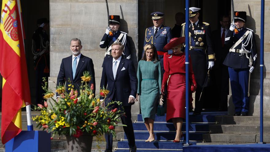 Guillermo y Máxima dan la bienvenida a Felipe VI y la reina Letizia en su visita a Países Bajos