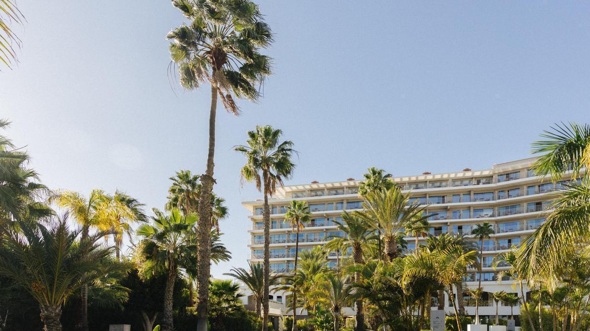 Zonas verdes en el exterior del hotel Paradisus Gran Canaria
