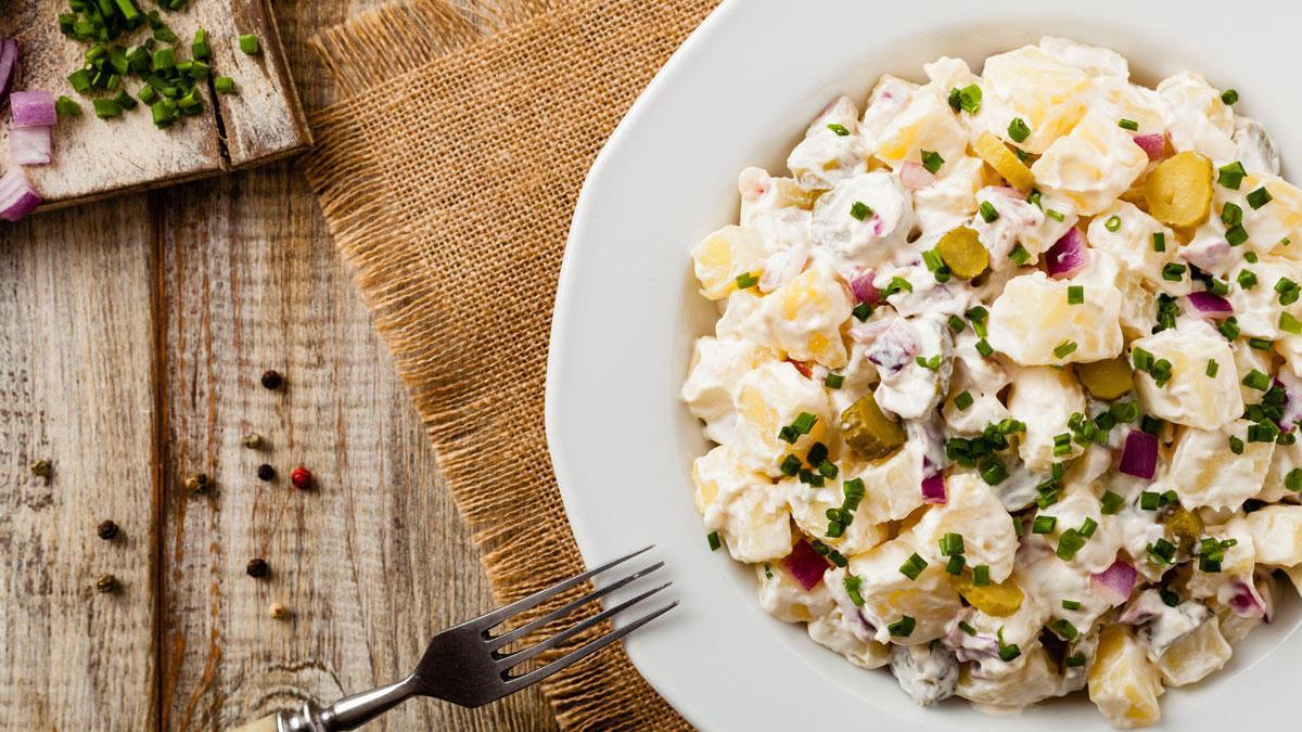 Ensalada de patata, conocida como &#039;Kartoffelsalat&#039;.