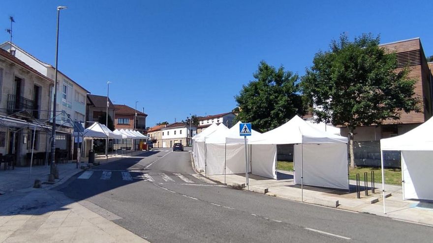 Artesanía, talleres y exhibiciones de perros en la Feira de Campo Lameiro | FDV