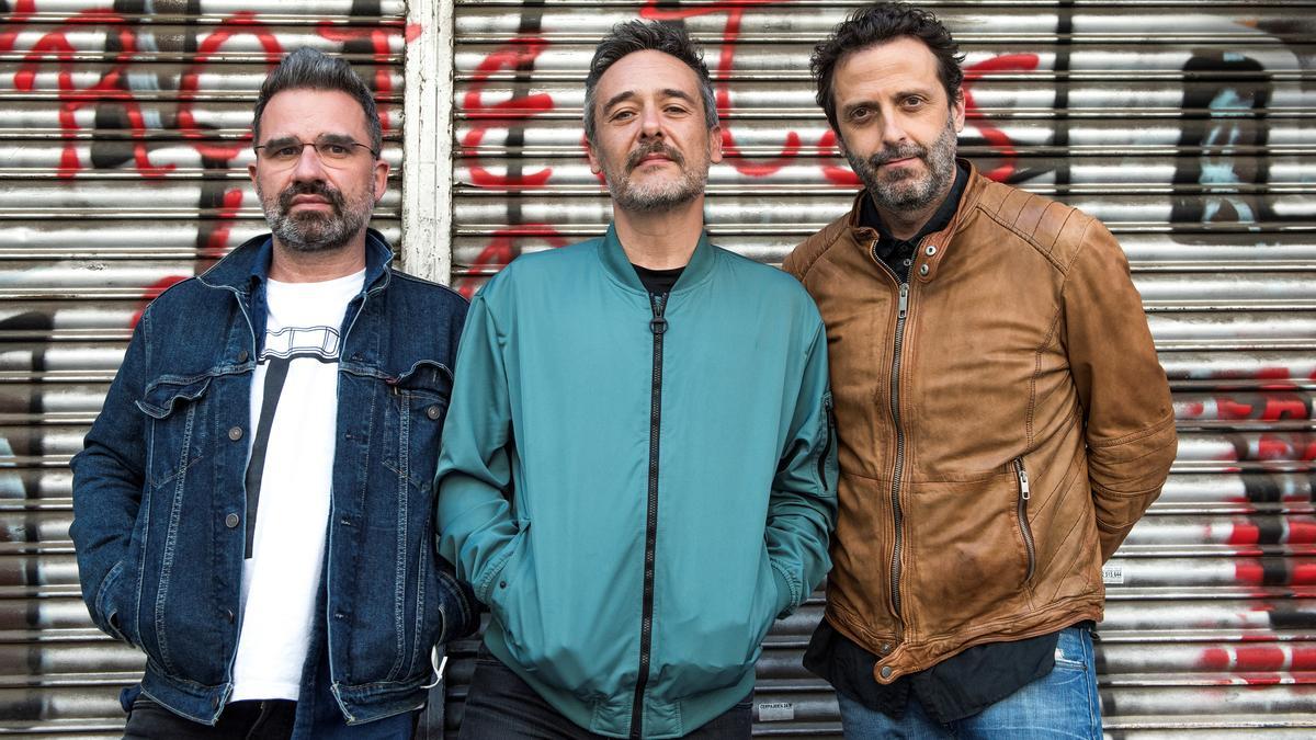 Jordi Roig, Santi Balmes y Oriol Bonet, de Love of Lesbian. Jordi Roig, Santi Balmes y Oriol Bonet, de Love of Lesbian.