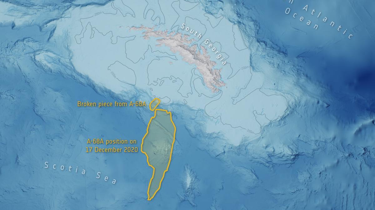 El megaiceberg, acercándose hace un año a la isla Georgia del Sur