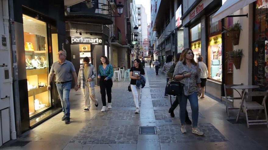 El comercio local tilda la marcha Zara del centro de Castelló de «negativa»