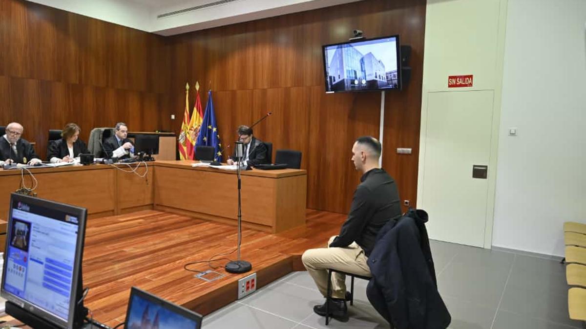 Sucesos Zaragoza | Una trabajadora de la hamburguesería ‘Vicio’ acusa de violación a un compañero en Zaragoza: «Le dije varias veces que parara»