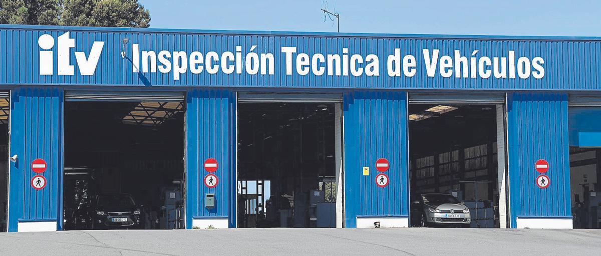 Portalones de salida de una ITV.