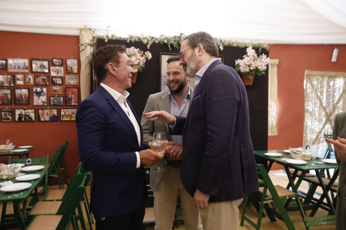 Las recepciones llenan de ambiente el martes de Feria de Córdoba