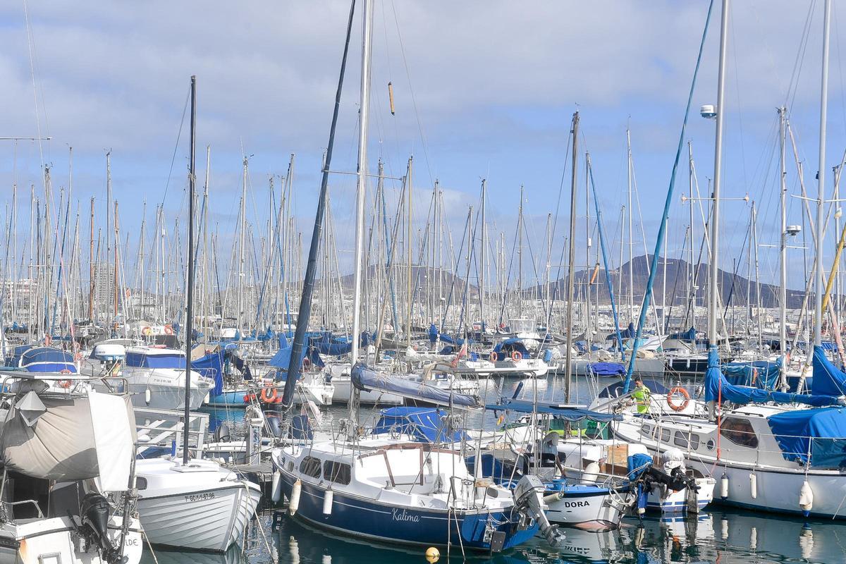 Embarcaciones atracadas en el Muelle Deportivo del Puerto de Las Palmas.
