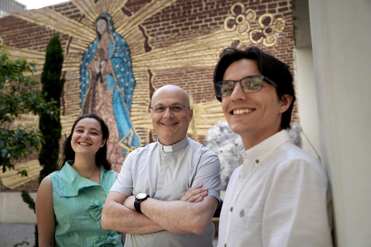 Menos fieles pero más jóvenes que nunca y sin complejos: así es la Iglesia española que se encontrará León XIV
