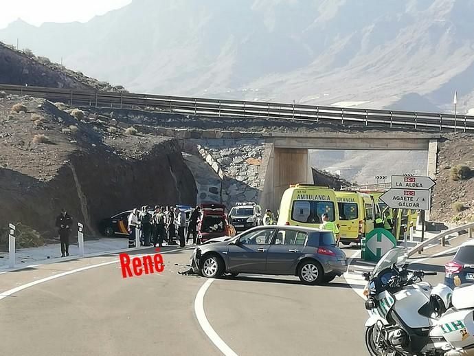 Accidente múltiple durante una persecución en el túnel de La Aldea