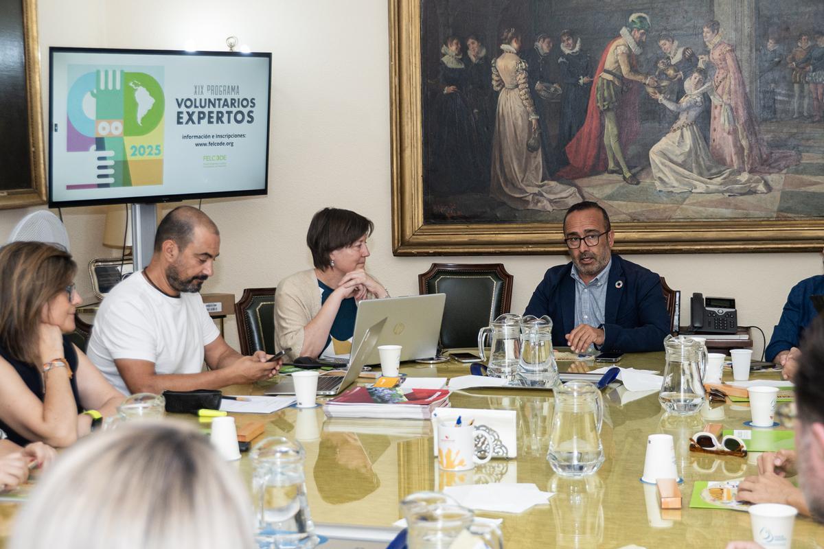 Reunión de Felcode con motivo del Programa Voluntarios Expertos en Cooperación Internacional para el Desarrollo.