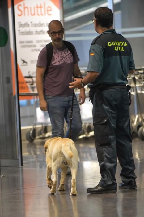 REPORTAJE UNIDAD CANINA AEROPUETO DE GRAN CANARIA