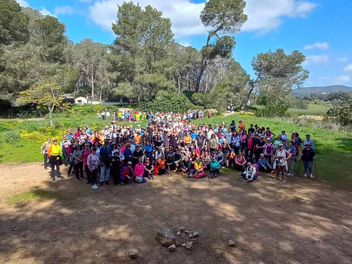 La jornada para reivindicar los caminos públicos de Ibiza y vías agropecuarias en imágenes La jornada para reivindicar los caminos públicos de Ibiza y vías agropecuarias en imágenes