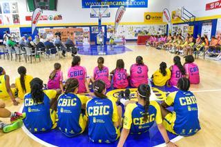 Homenaje en La Paterna al Spar Gran Canaria, que quedó campeón de España júnior