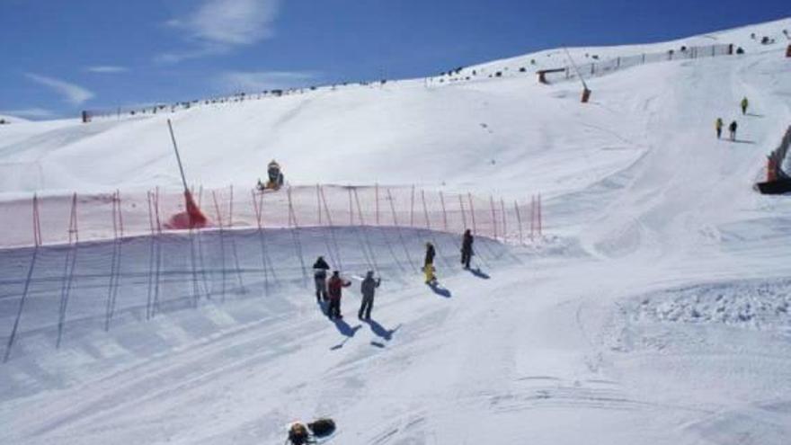 Esquiadors a l&#039;estació de la Molina.