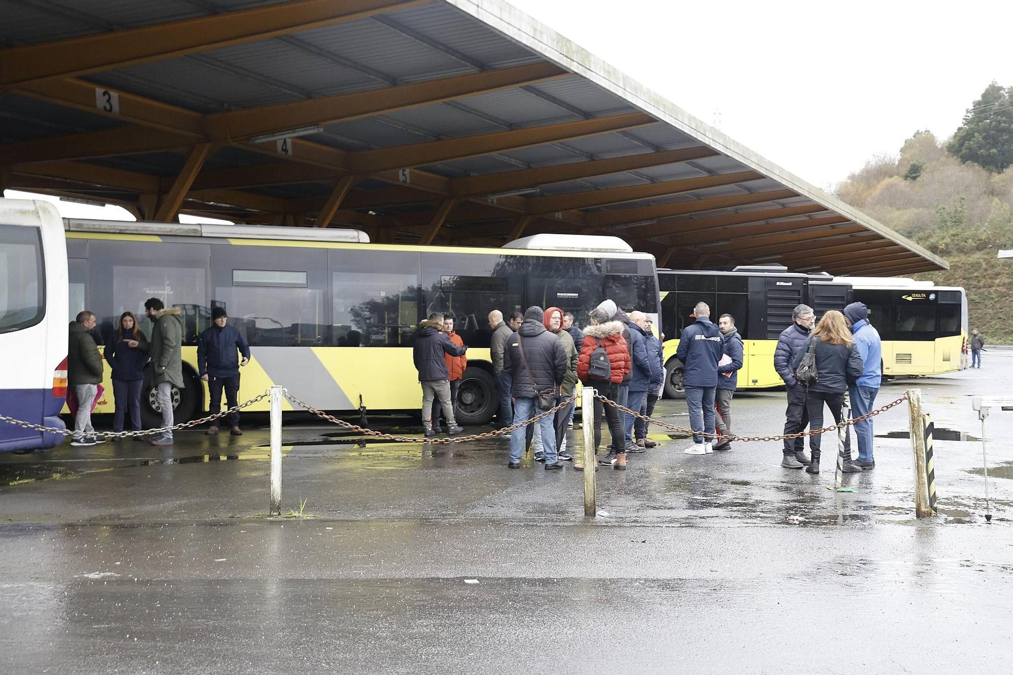 Así está siendo el segundo día de huelga de buses en Santiago