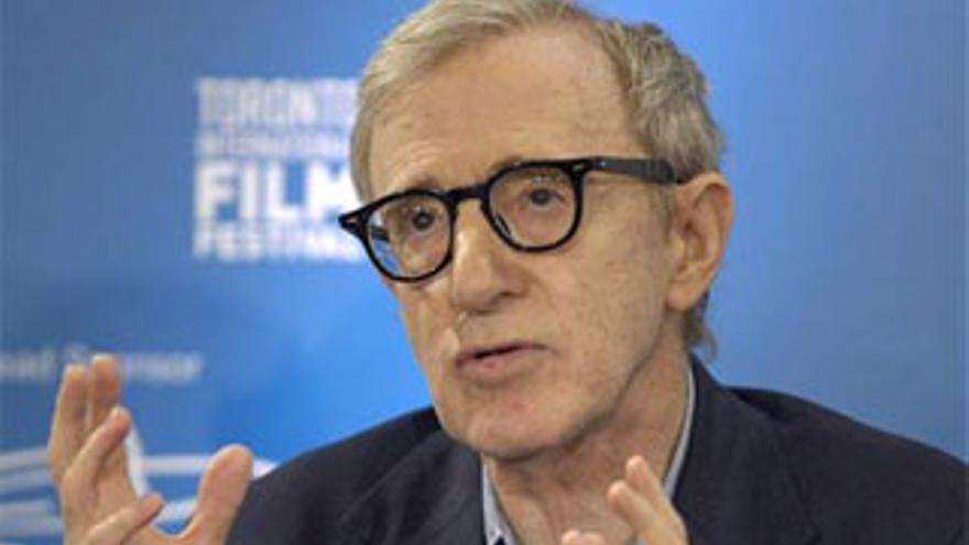 Woody Allen pide 10 millones de dólares por el uso de su imagen en un anuncio