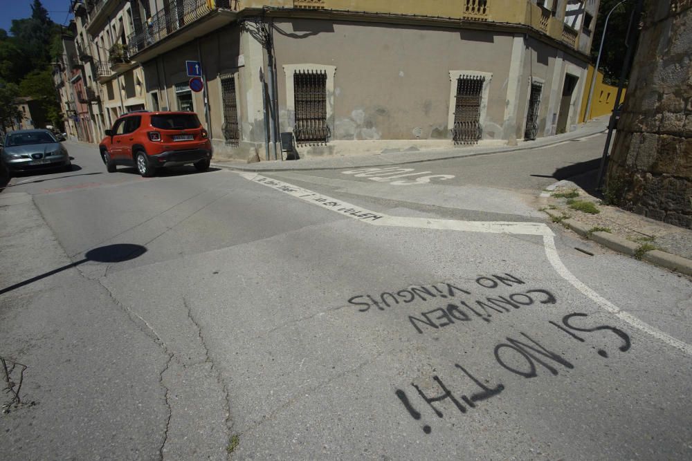 Pintades contra esportistes a Sant Daniel