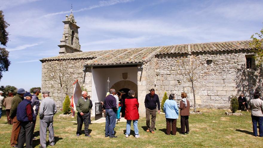 La historia de la ermita de Muga de Sayago, en un libro digital