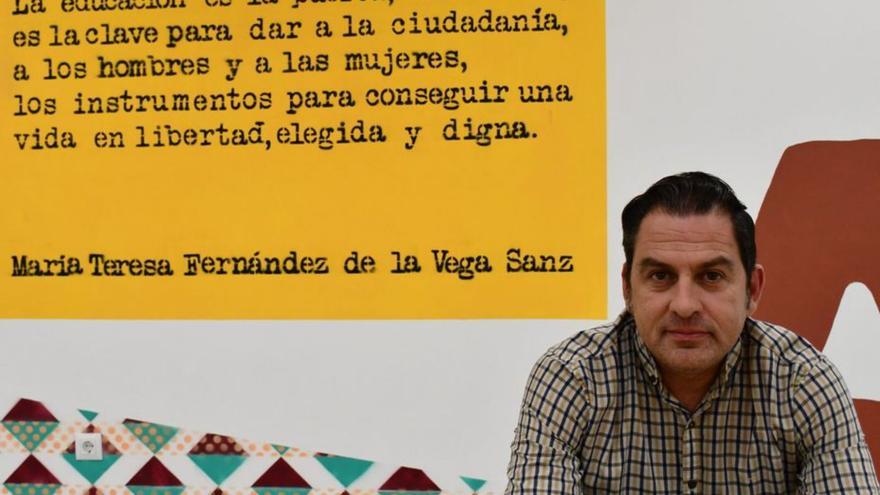 Jorge Sieiro, na aula magnada UNED Pontevedra.