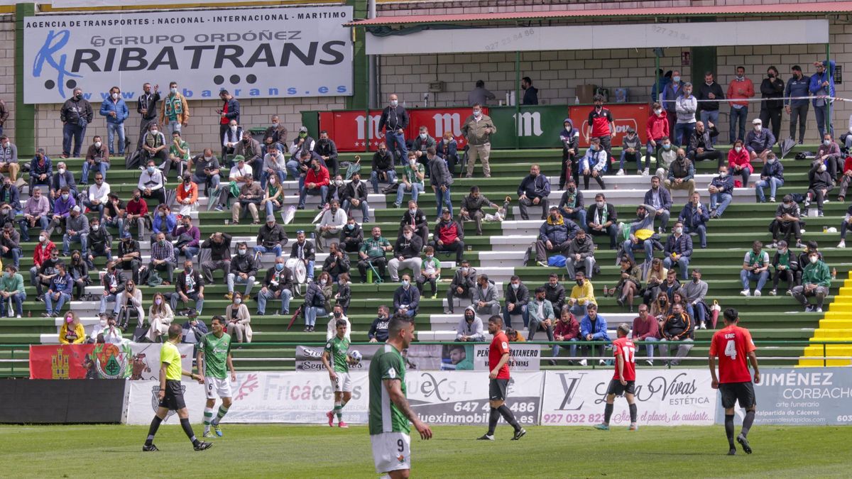 Imagen de la Preferencia durante el partido Cacereño-Montijo.